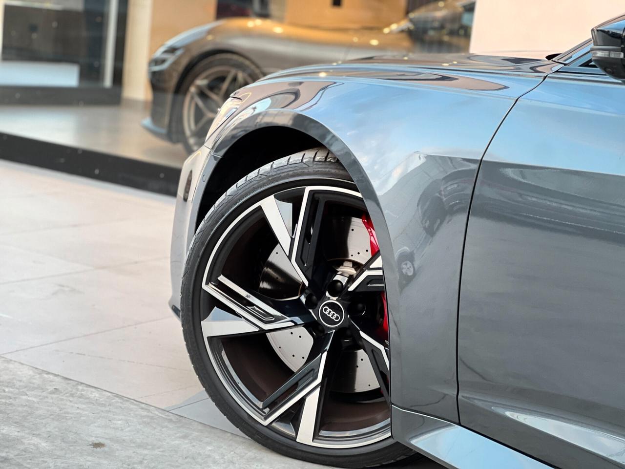 Audi RS6 RS 6 Avant 4.0 TFSI V8 quattro tiptronic Performance