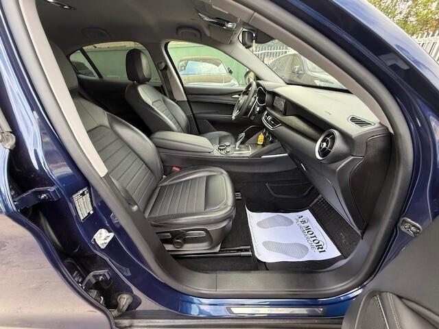 Alfa Romeo Stelvio 2.2 Turbodiesel 180 CV AT8 RWD