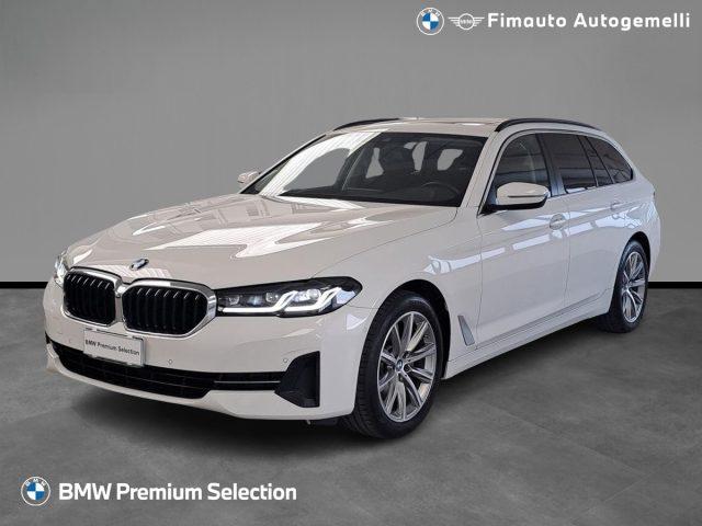 BMW 520 d 48V xDrive Touring Aut. + Tetto apr.