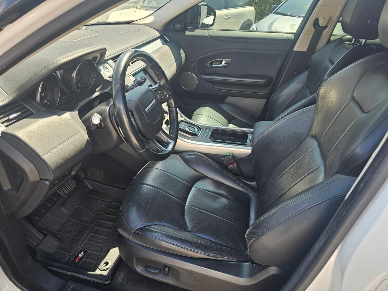 Land Rover Range Evoque 2.0 TD4 180 CV 5p. Pure