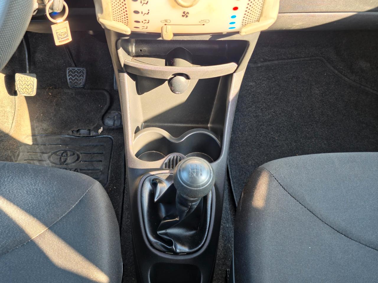 Toyota Aygo 1.0 12V VVT-i 5 porte Active Connect CV-68 E5B Manuale NEO 2013