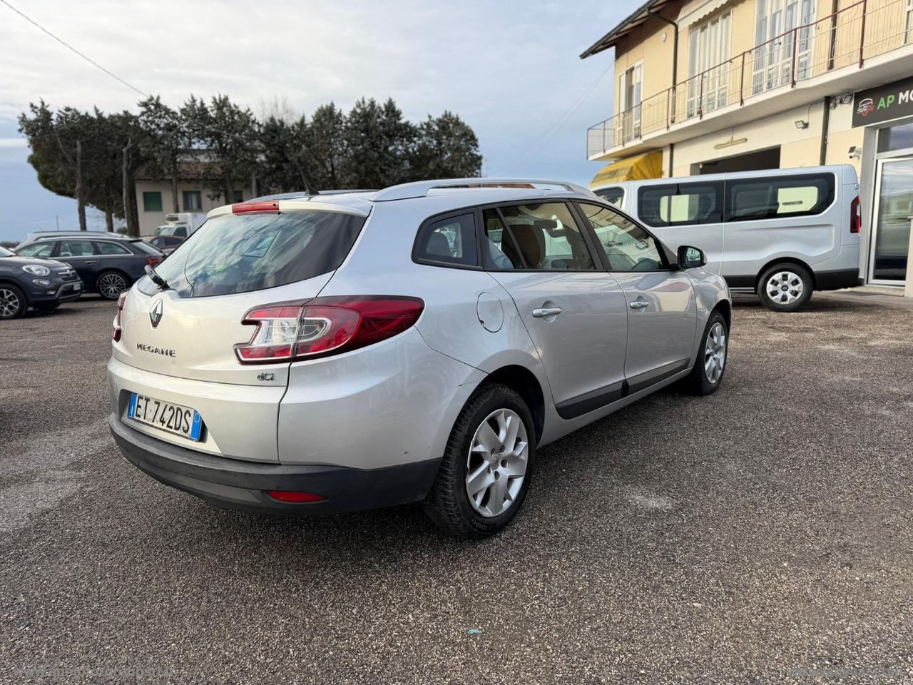 RENAULT Mégane 1.5 dCi 110 CV SporTour DYNAMIQUE