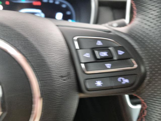 MG EHS Plug-in Hybrid Luxury