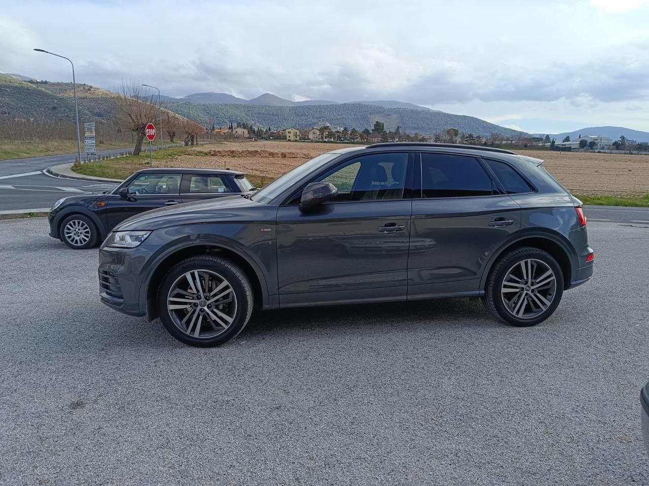 Audi Q5 2.0 TDI quattro S tronic Sport - S-line