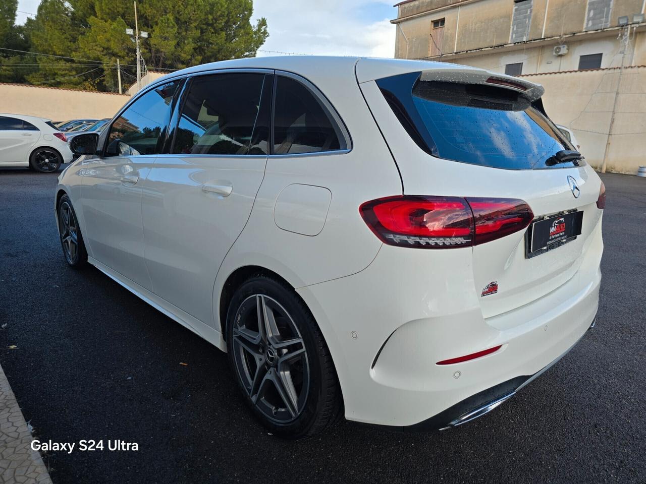 Mercedes-benz B 200 AMG Premium