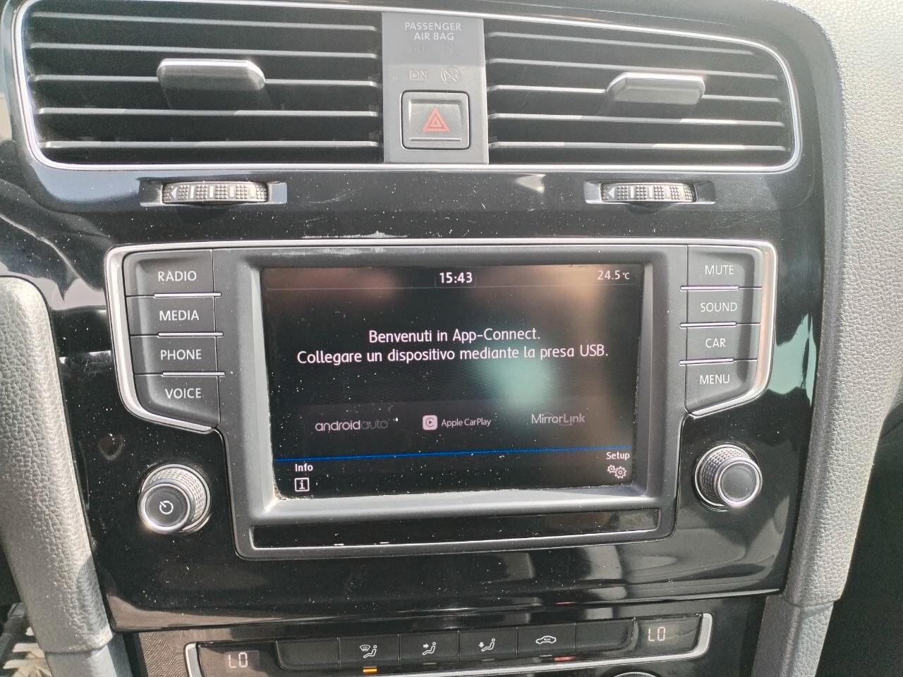 Volkswagen Golf 1.6 TDI 110 CV 5p. R-Line -App Connect-
