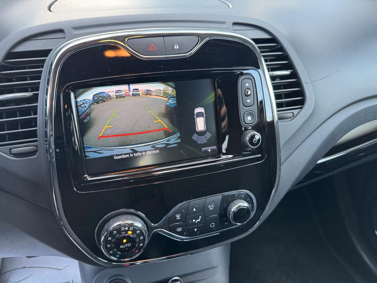 Renault Captur 0.9 TCe Life WAVE 90cv / UNICO PROPR.