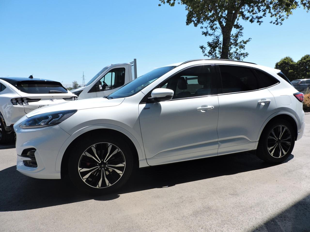 Ford Kuga 2.5 Full Hybrid 190 CV CVT 2WD ST-Line X