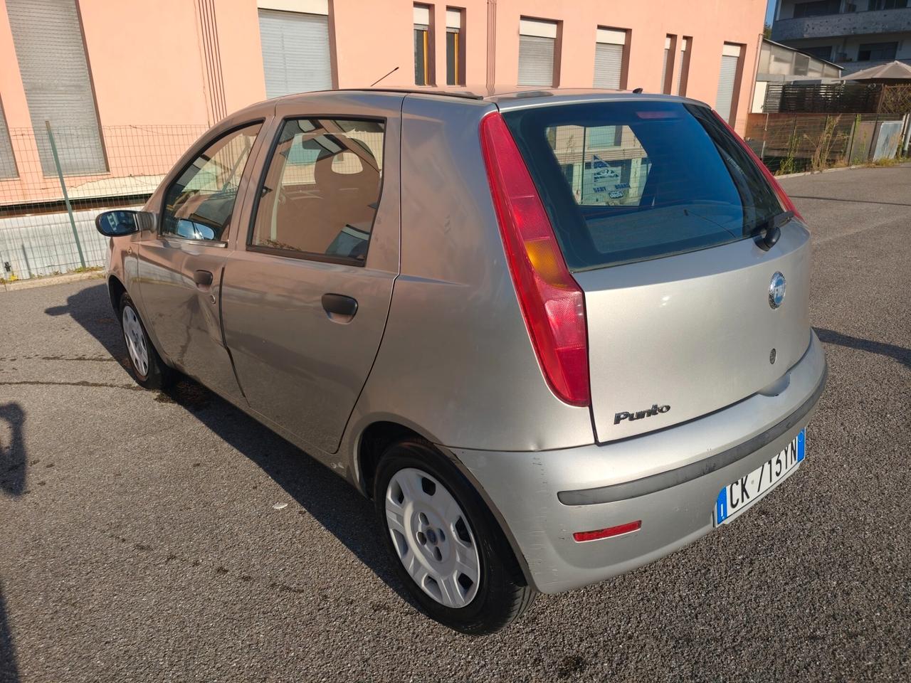 Fiat Punto 1.2 Benz 5 porte 90 Milà km Dynamic