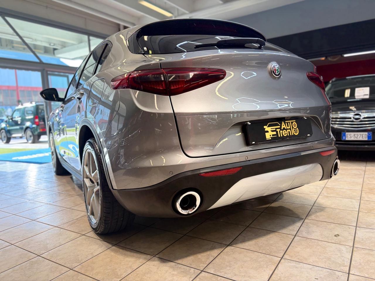 Alfa Romeo Stelvio 2.2 Turbodiesel 210 CV AT8 Q4 Super