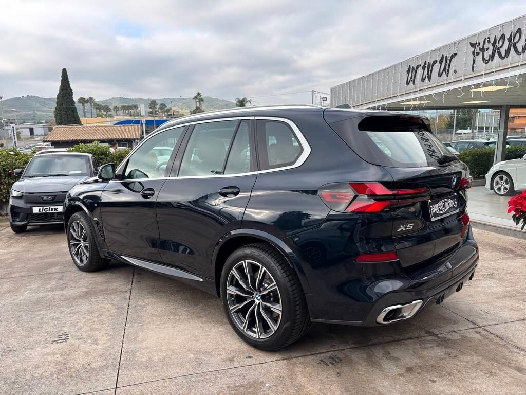 Bmw X5 M xDrive30d 48V Msport 2024/ 29.000 KM IVA ESPOSTA tua a soli 699 Euro al mese