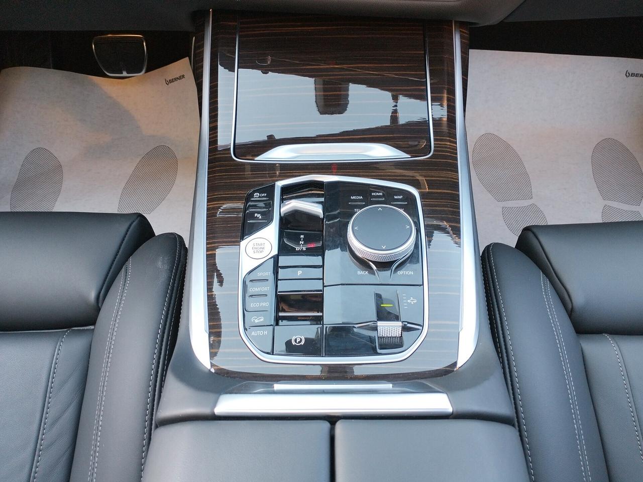 BMW X7 2025 xdrive 40d 48V MSport Pro auto 7 POSTI IVA ESPOSTA