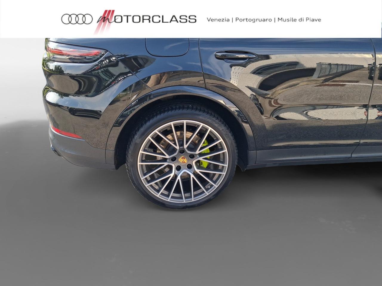 Coupe 3.0 V6 e-hybrid Tiptronic