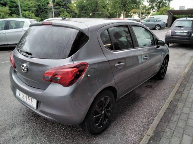 OPEL Corsa 1.2 5 porte Black Edition