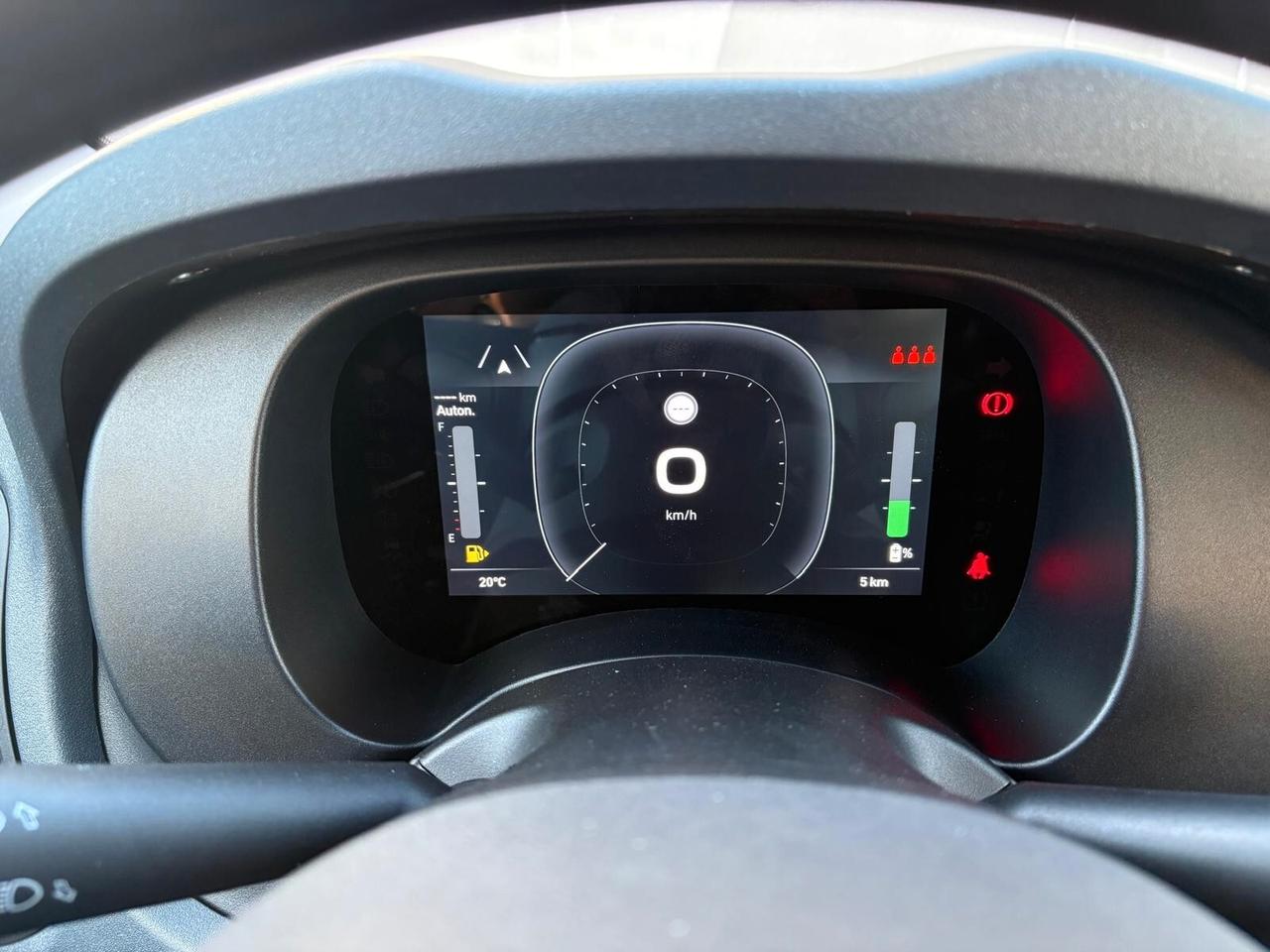 Pandina 1.0 65cv Hybrid Icon    