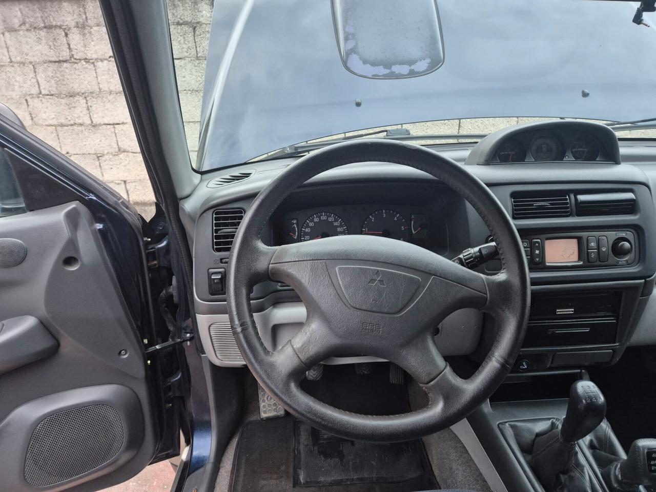 Mitsubishi Pajero Sport 2.5 TDI GLX 4x4 !!!