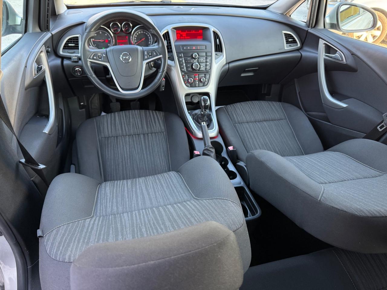 Opel Astra 1.7 CDTI 125CV Sports Tourer Cosmo UNICO