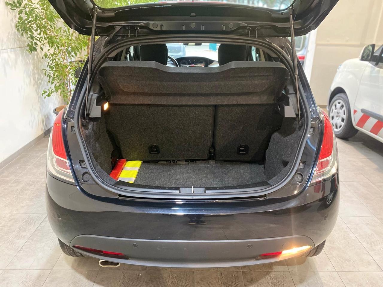 LANCIA YPSILON 1.0 FIREFLY 5 porte Hybrid *GOLD* 3/2023 57MILAKM
