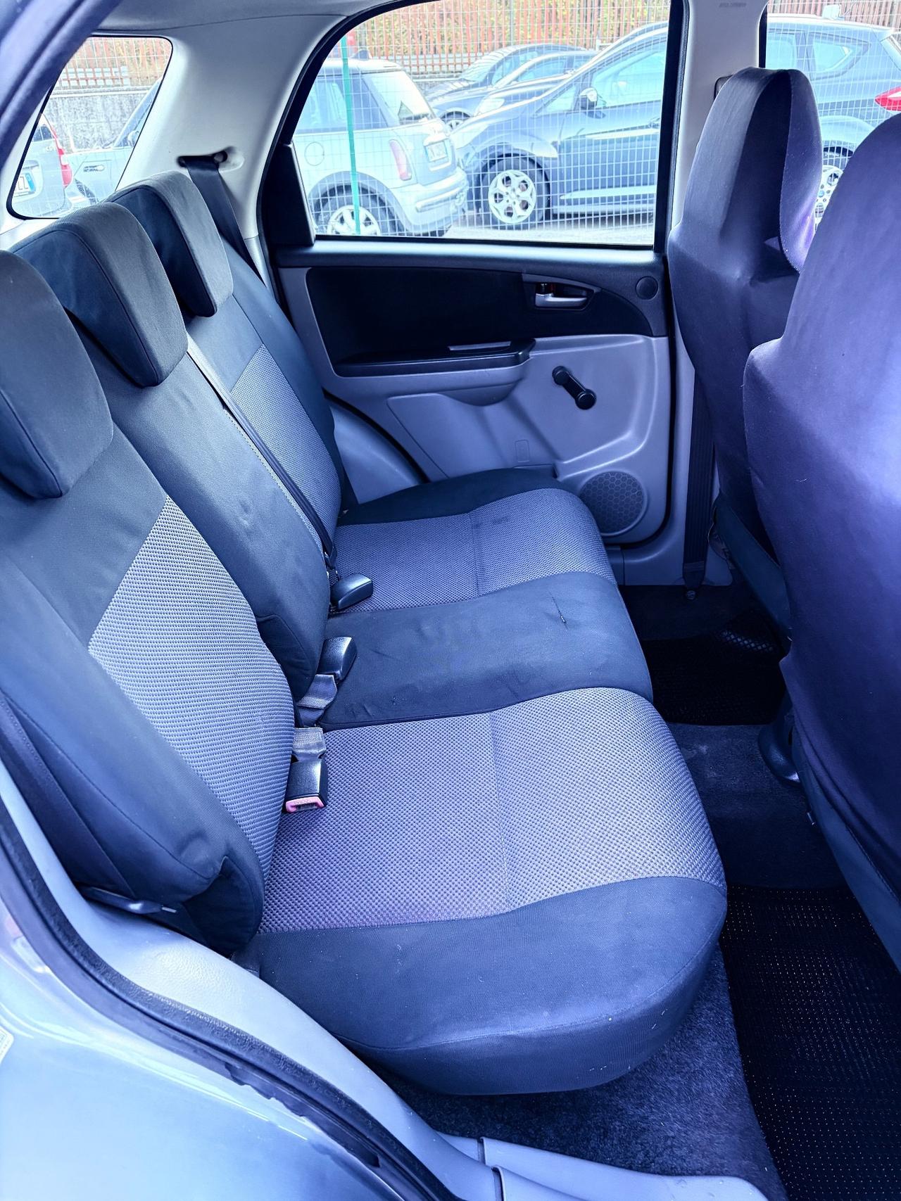 Suzuki SX4 1.9 DDiS 4WD Outdoor Line