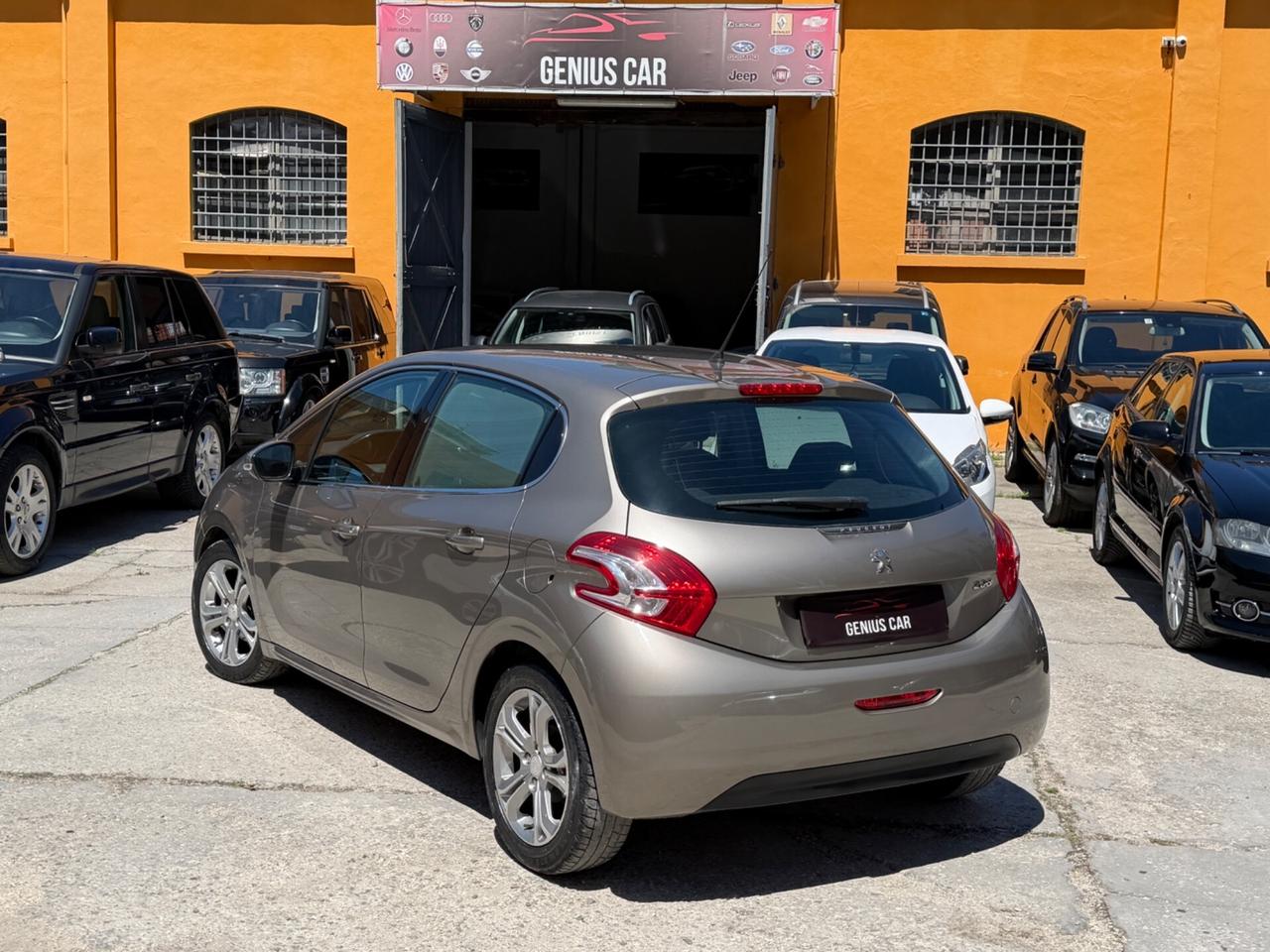 Peugeot 208 1.2 VTi 68 CV 5 porte Allure