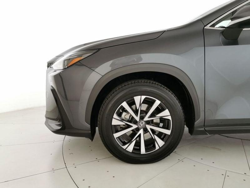 Lexus NX 350h 2.5 Premium 4wd e-cvt