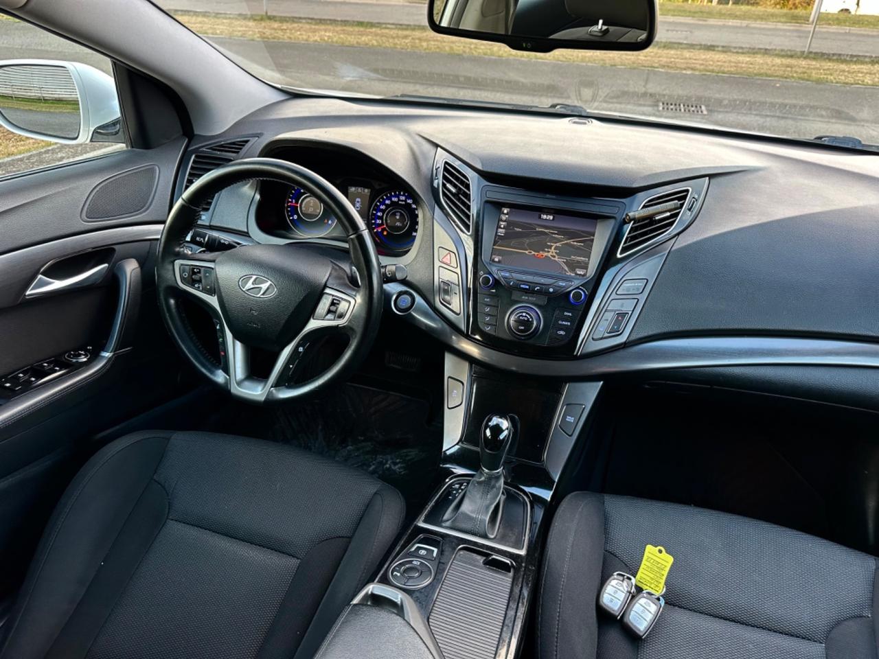Hyundai i40 Wagon 1.6 CRDi DCT Business