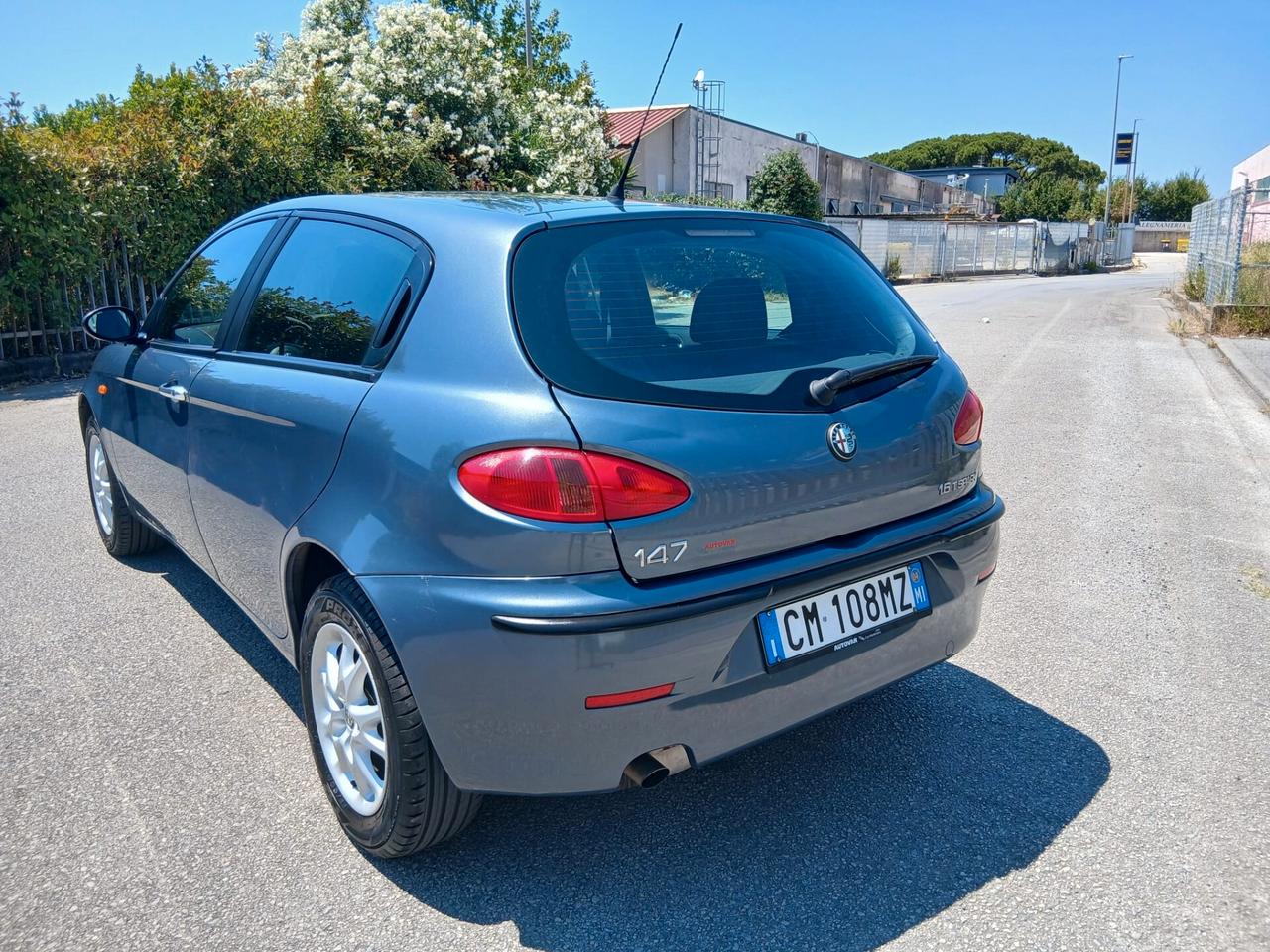 Alfa Romeo 147 1.6i 16V Twin Spark cat 5p. Progression