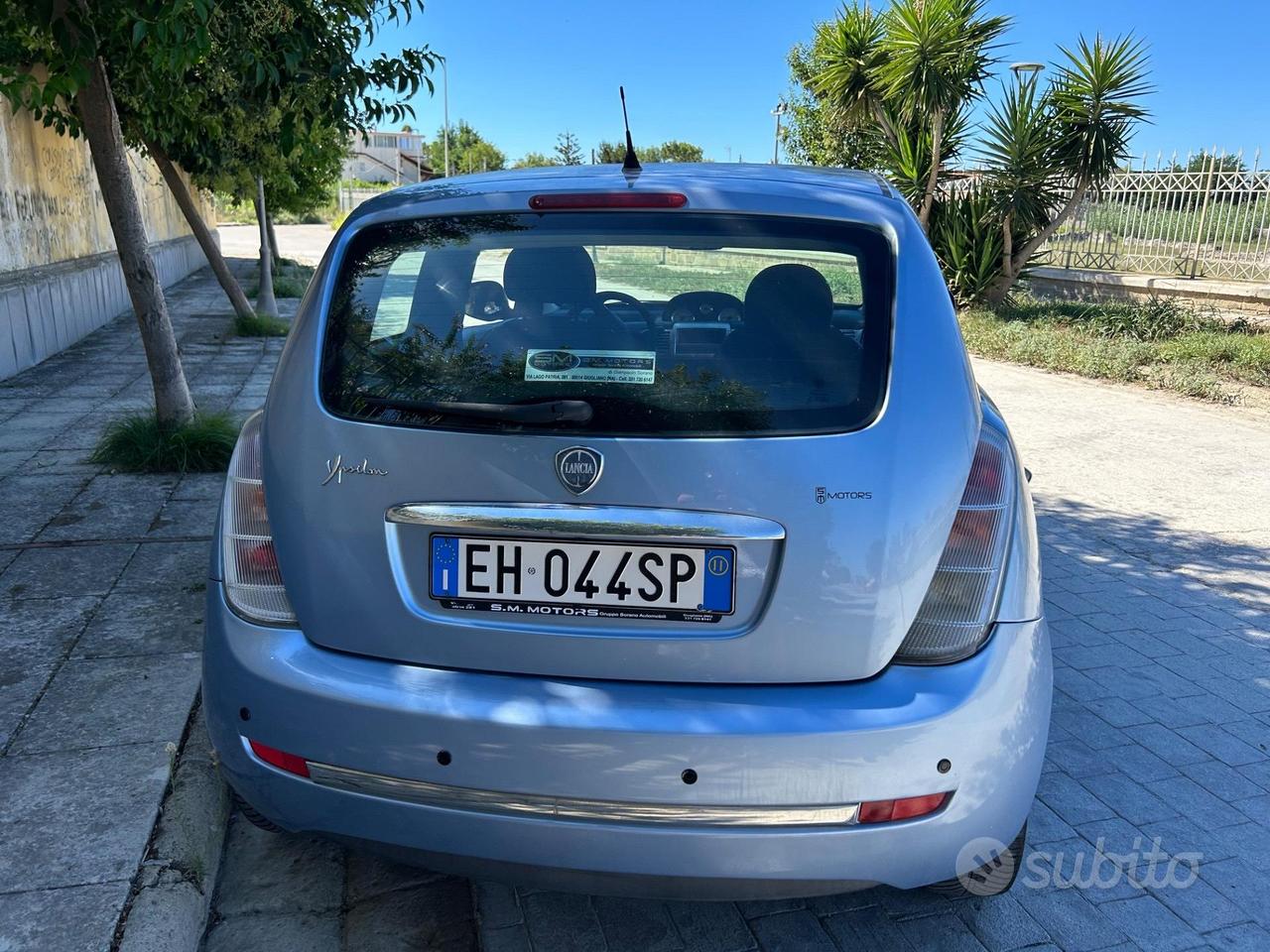 Lancia Ypsilon 1.2 69 CV Unyca