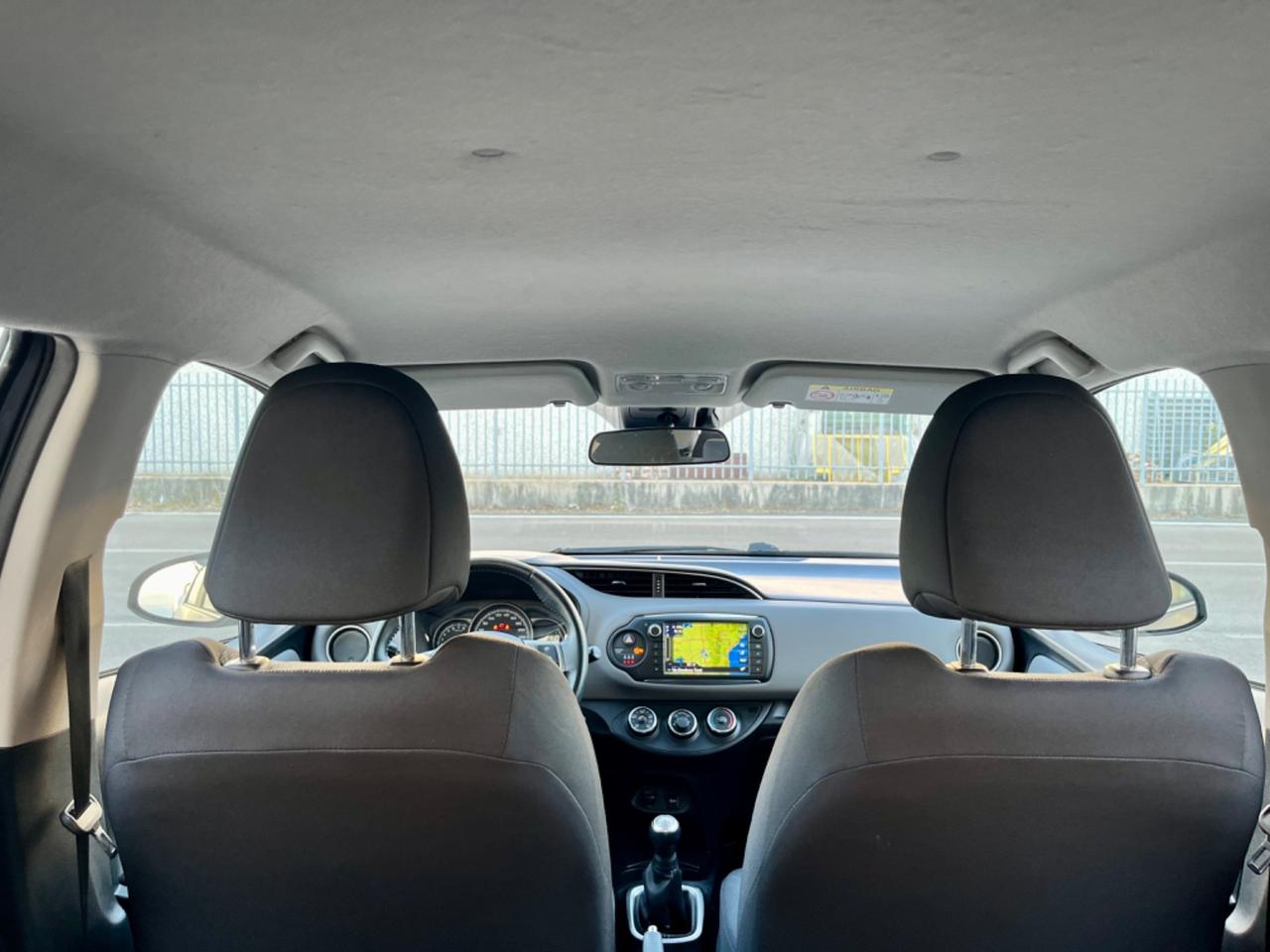 Toyota Yaris 1.0benz 2015 118.000km euro6 per neopatentati
