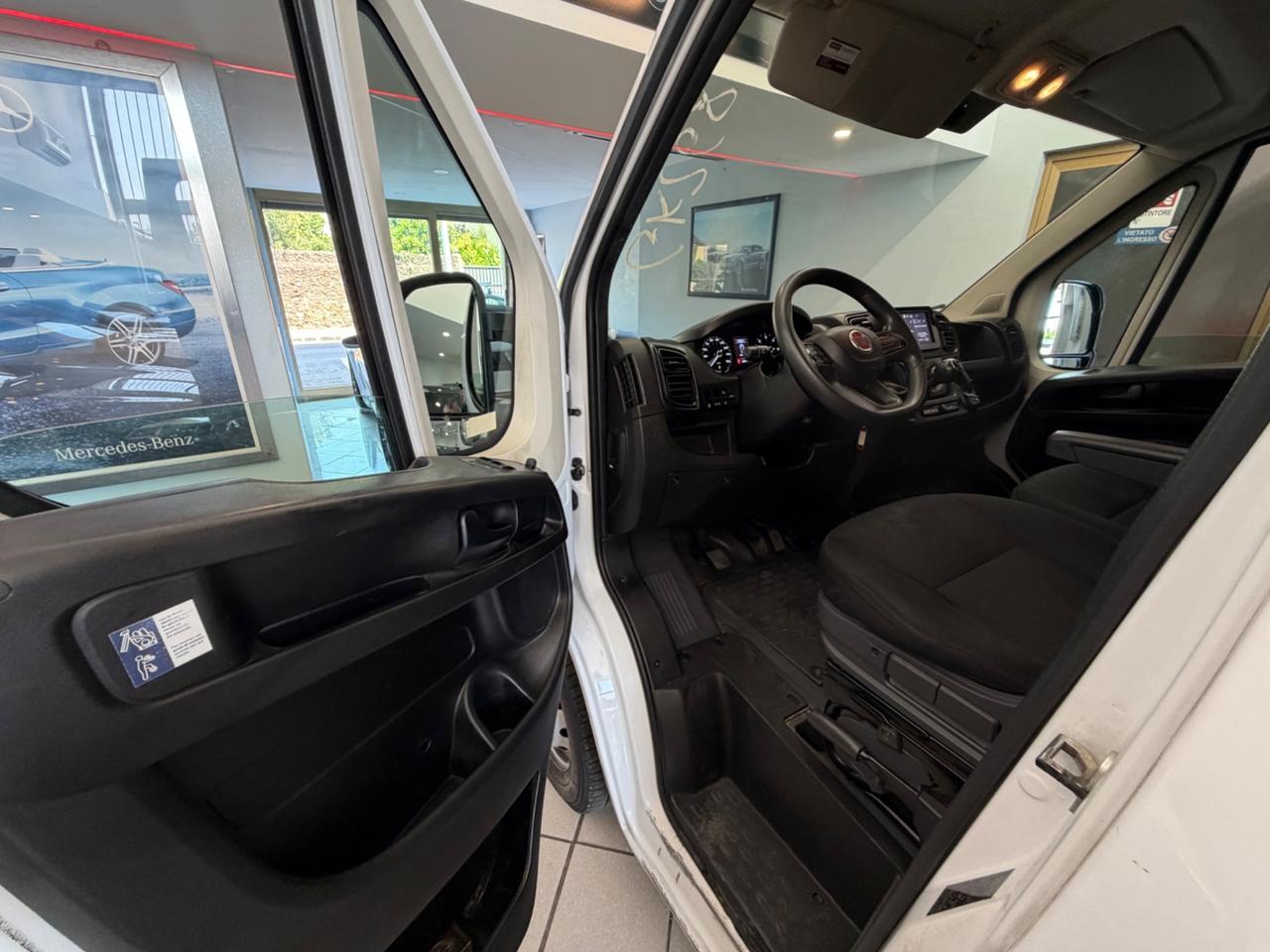 FIAT Ducato (4a serie) (2006) Ducato 33 2.2 Mjt 140CV PM-TM Furgone Vetrato (103 kw) Valore di listino: € 46800 Furgone + iva