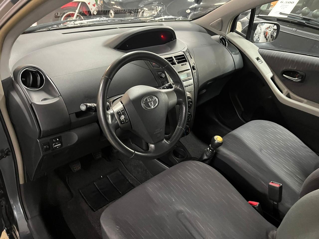 Toyota Yaris 1.3 5 porte