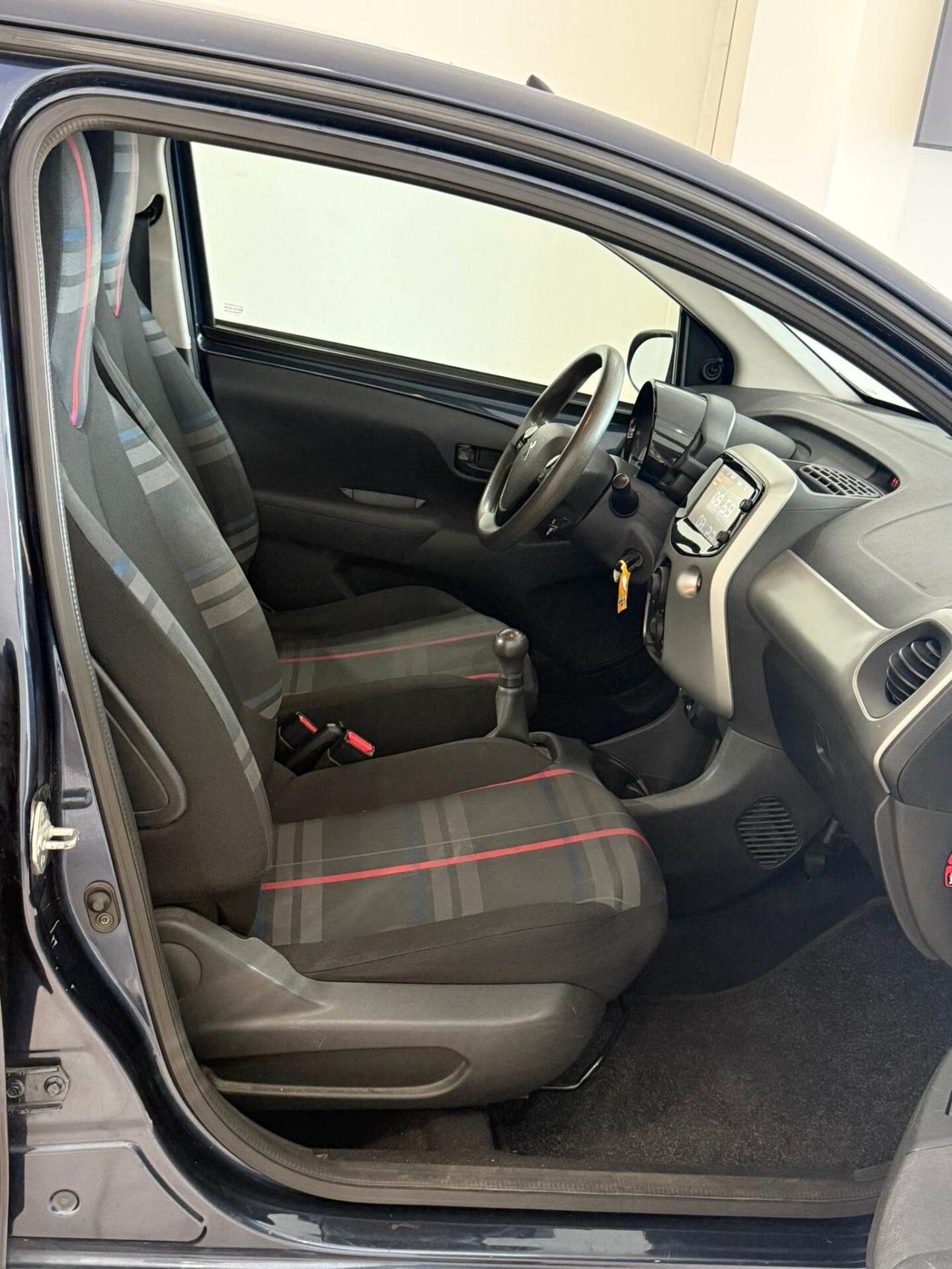 Peugeot 108 1.2 82CV ALLURE TOP!