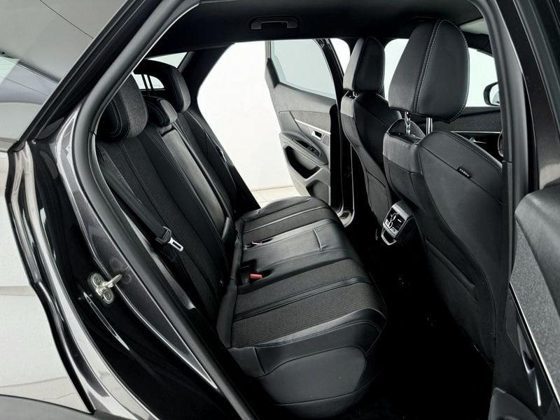 Peugeot 3008 3008 Hybrid4 300 e-EAT8 Allure Pack