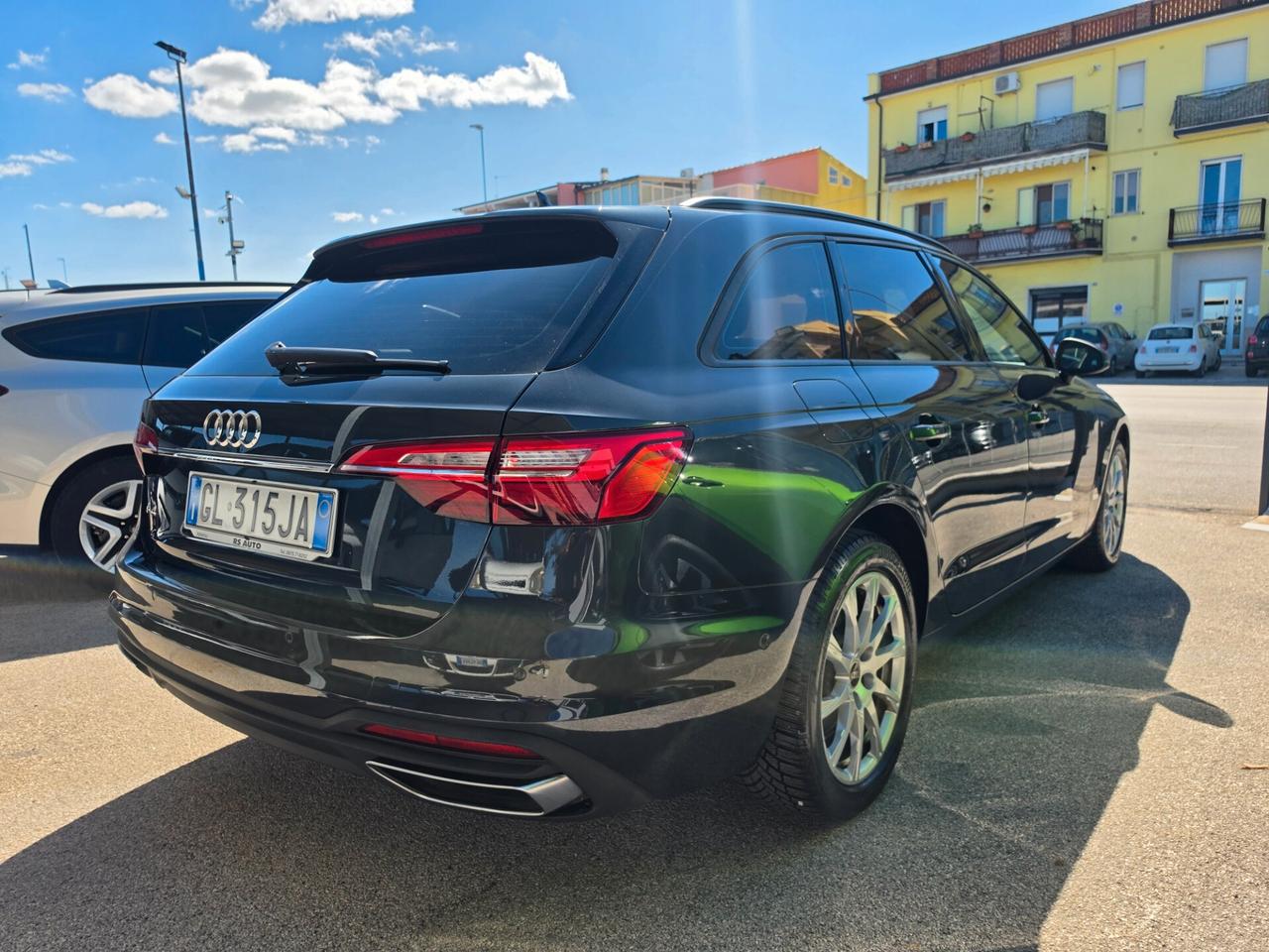 Audi A4 Avant 35 TDI/163 CV S tronic Business Advanced
