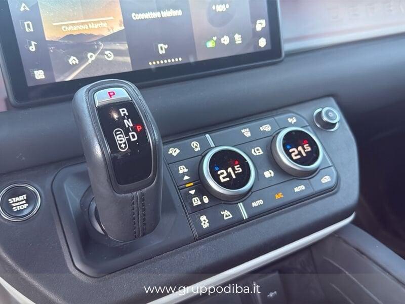 Land Rover Defender VII 2020 110 Diesel 110 3.0d i6 mhev SE awd 200cv auto
