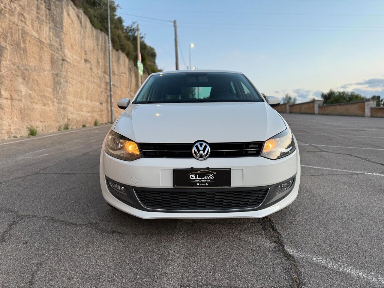 Volkswagen Polo/1.6 90 CV/CERCHI 16"/NEOPATENTATI