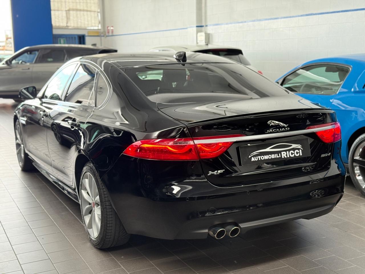 Jaguar XF 2.0 D 180 CV aut. R-Sport