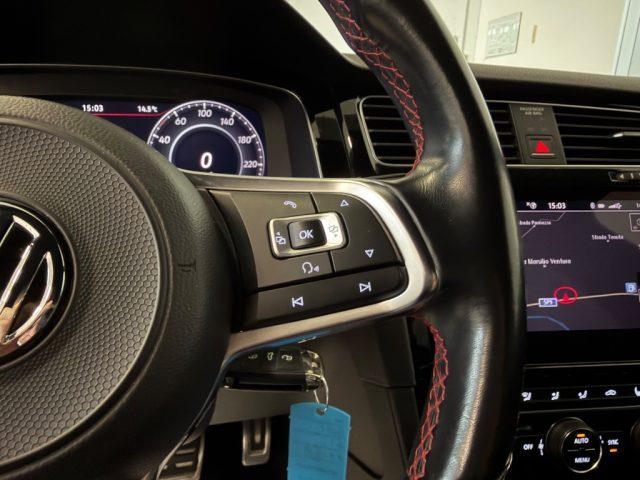 VOLKSWAGEN Golf GTI Performance DSG