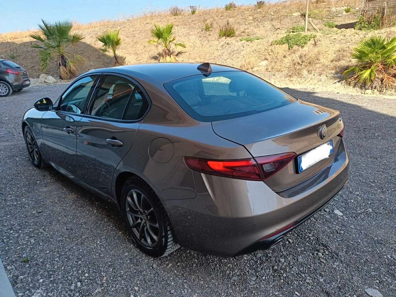 Alfa Romeo Giulia 2.2 Turbodiesel 160 CV Super