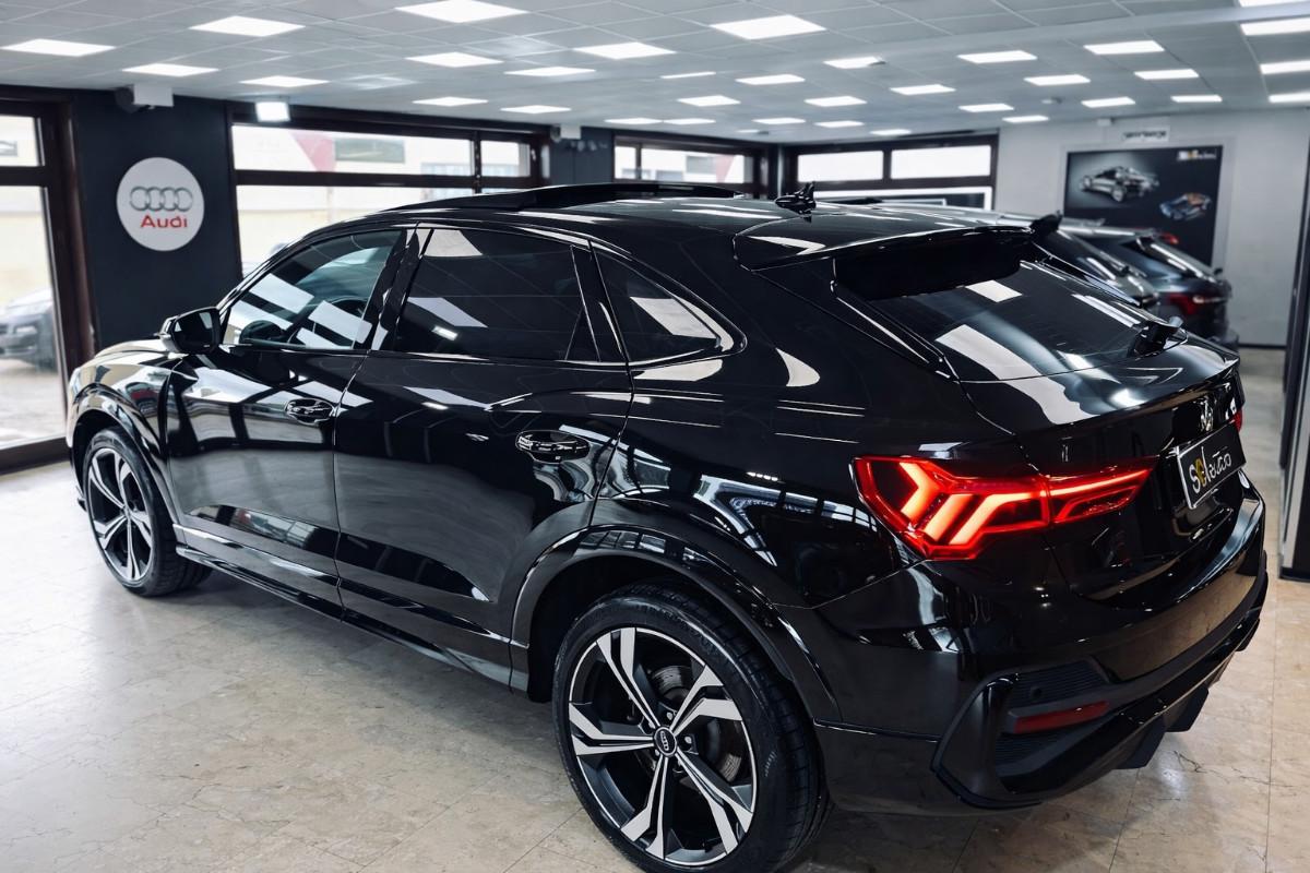 Audi Q3 Sportback 35 2.0 tdi Identity Black quattro s-tronic