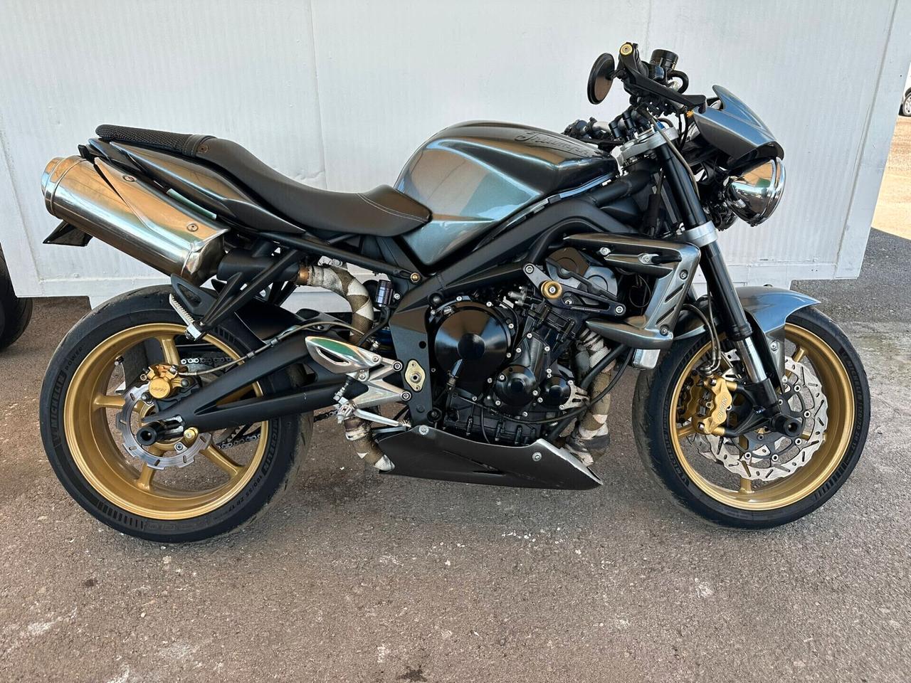 Triumph Street Triple R