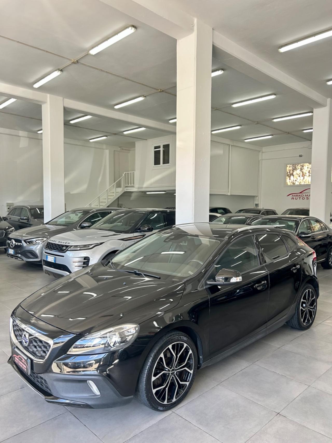 Volvo V40 Cross Country D2 FINANZIABILE