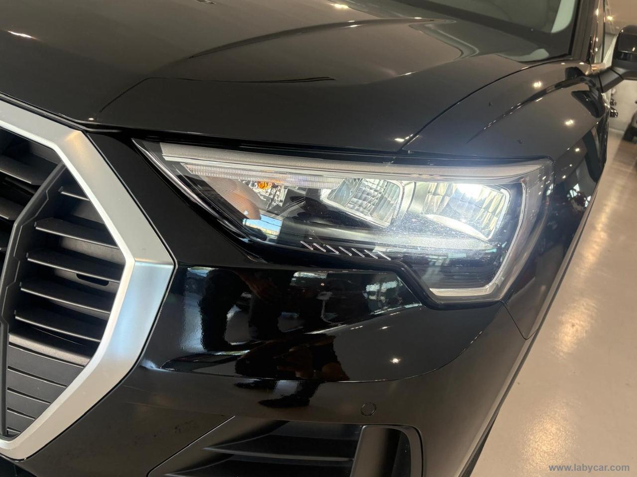 AUDI Q3 35 TDI S tronic Business Advanced