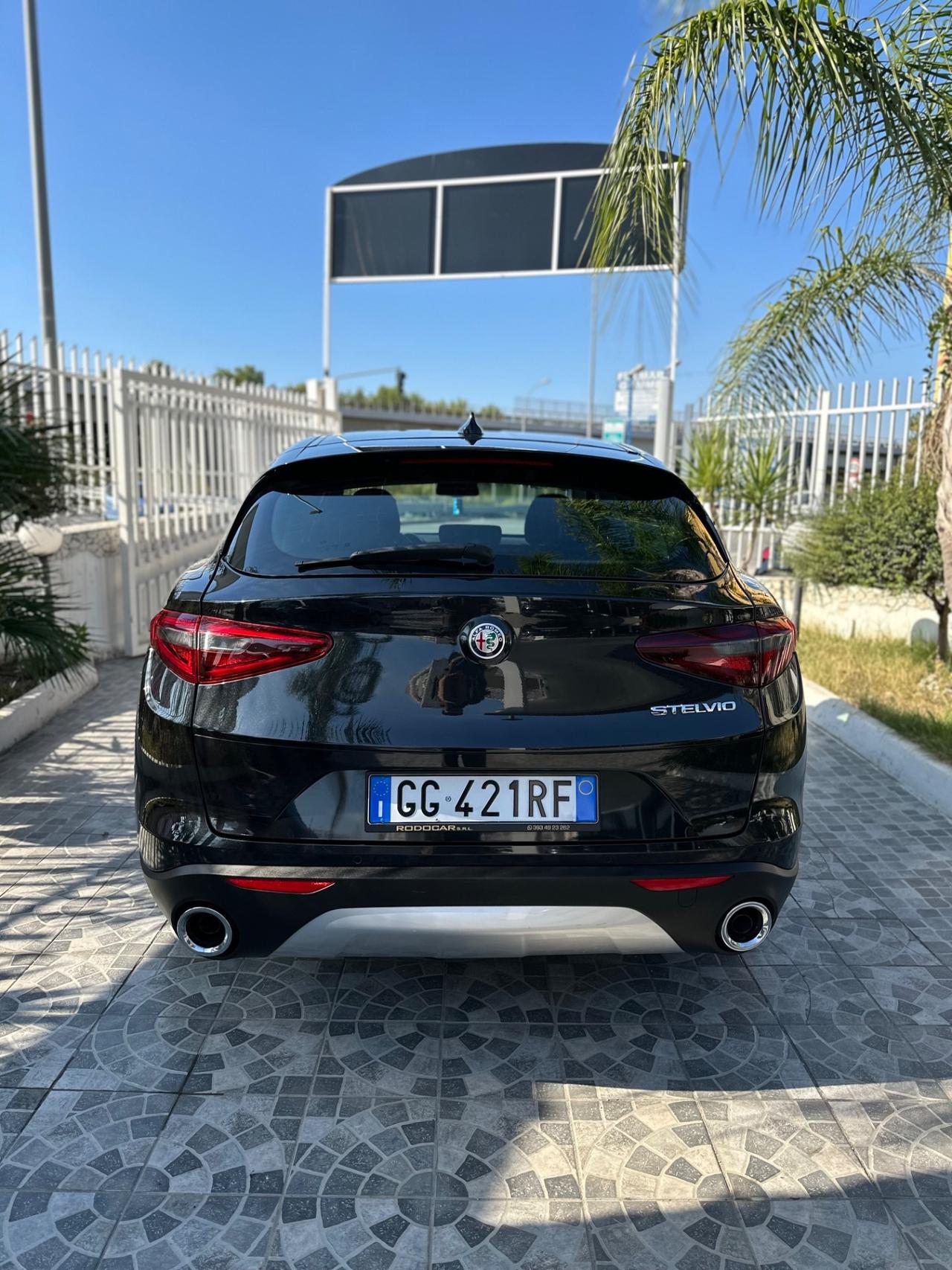 Alfa Romeo Stelvio 2.2 Turbodiesel 190 CV AT8 RWD Executive
