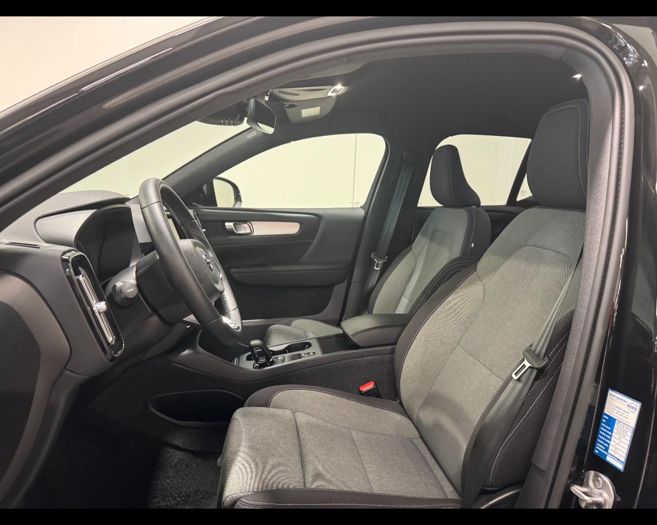 VOLVO XC40 T4 RECHARGE CORE AUTO