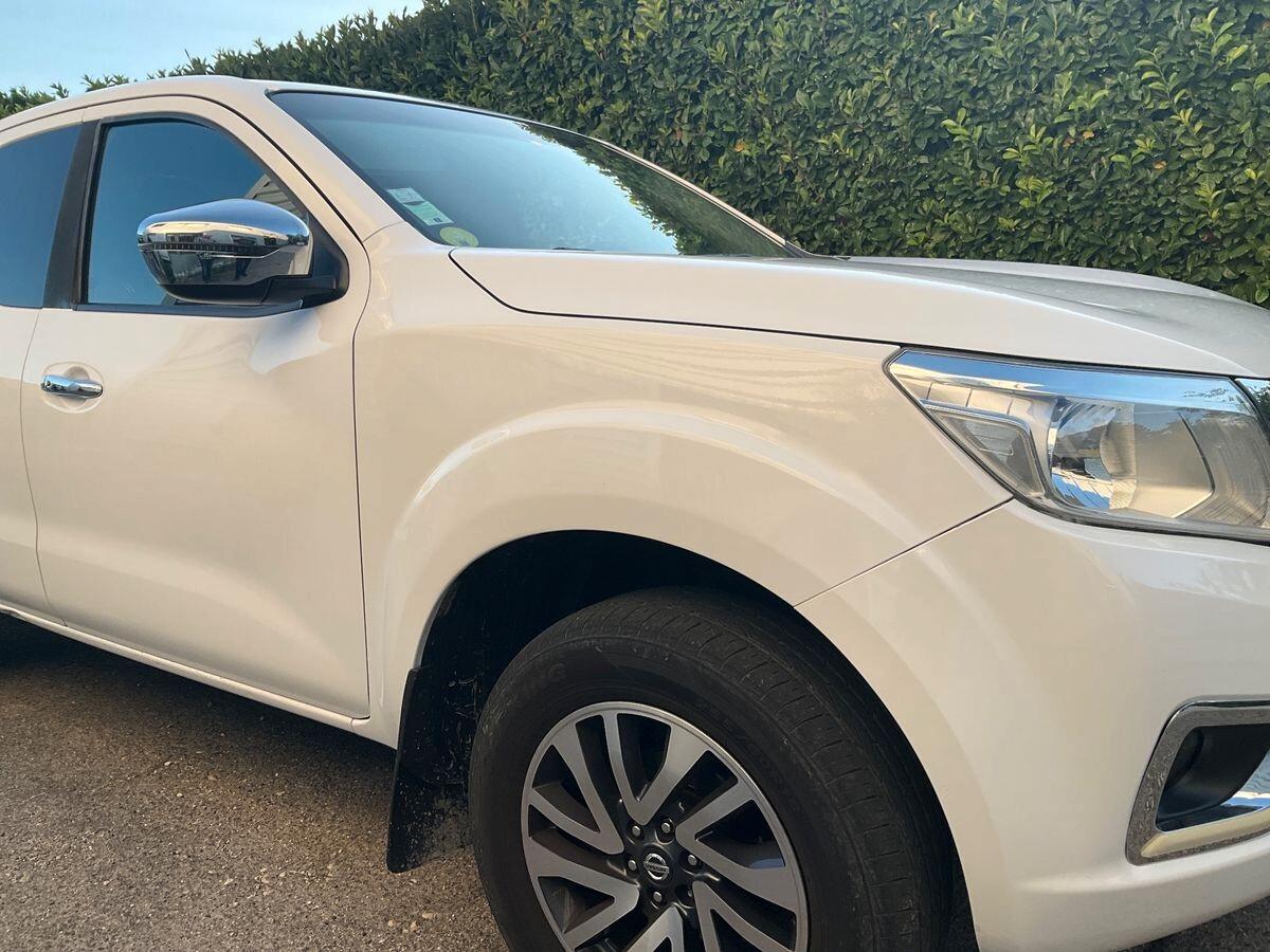 Nissan Navara 2.3 dCi 4WD King Cab Acenta