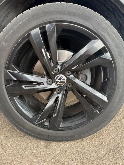 Volkswagen Tiguan 2.0 TDI 150 CV SCR DSG R-Line