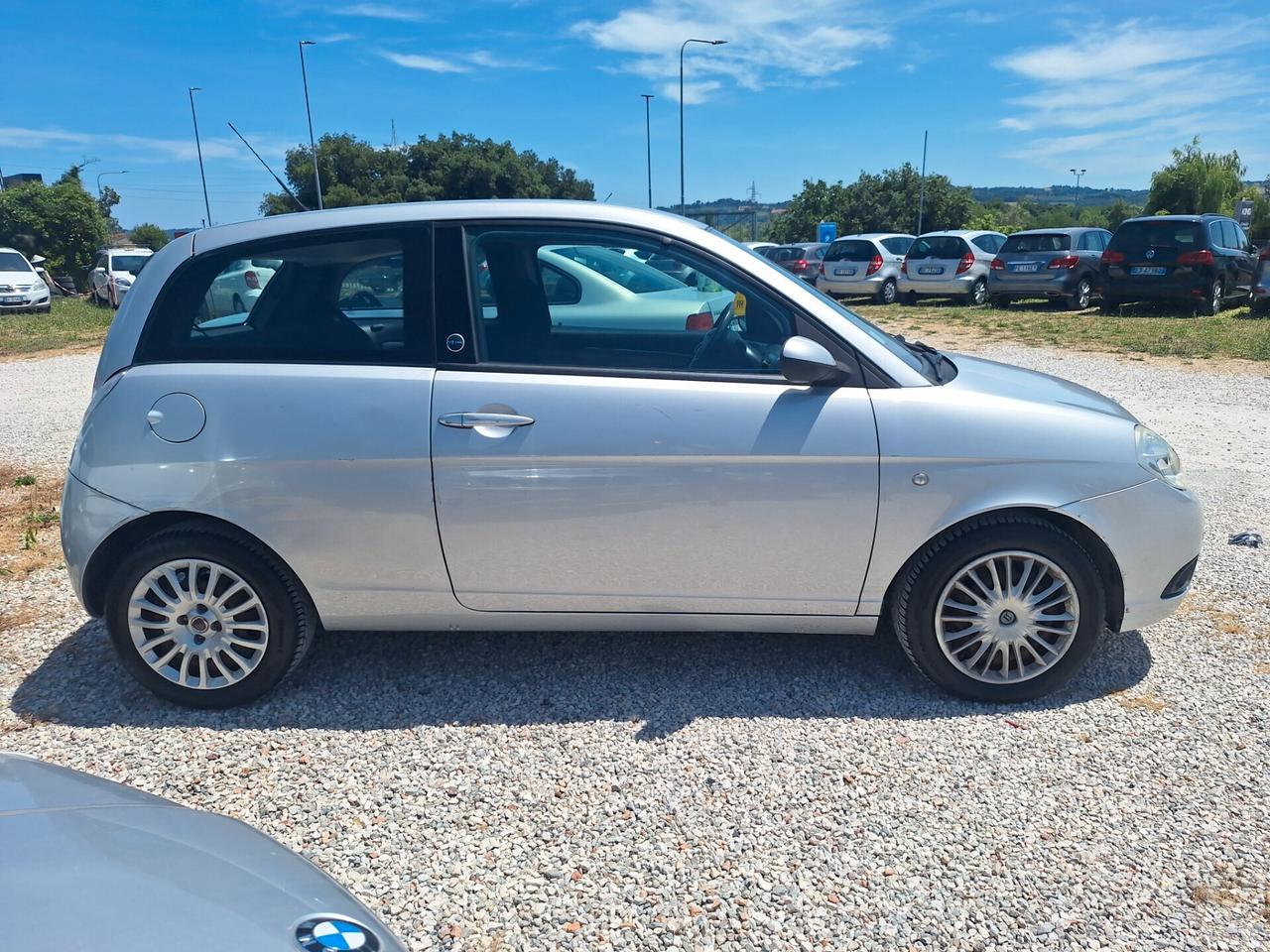LANCIA YPSILON 2010 GPL 77CV NEOPATENTATI PIENO 24€ 400KM