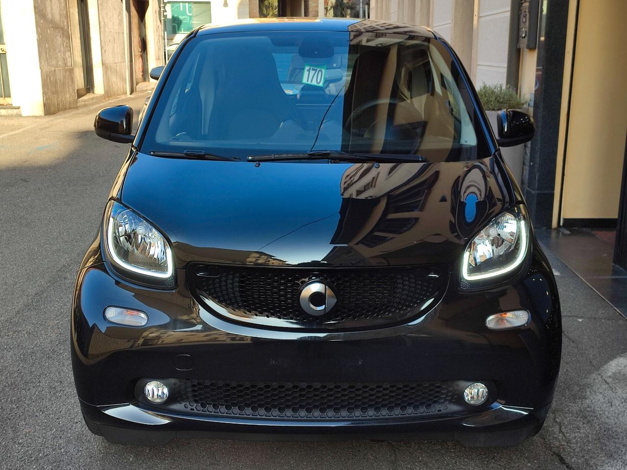 Smart ForTwo 70 1.0 Passion Solo km 31.517 certicati!