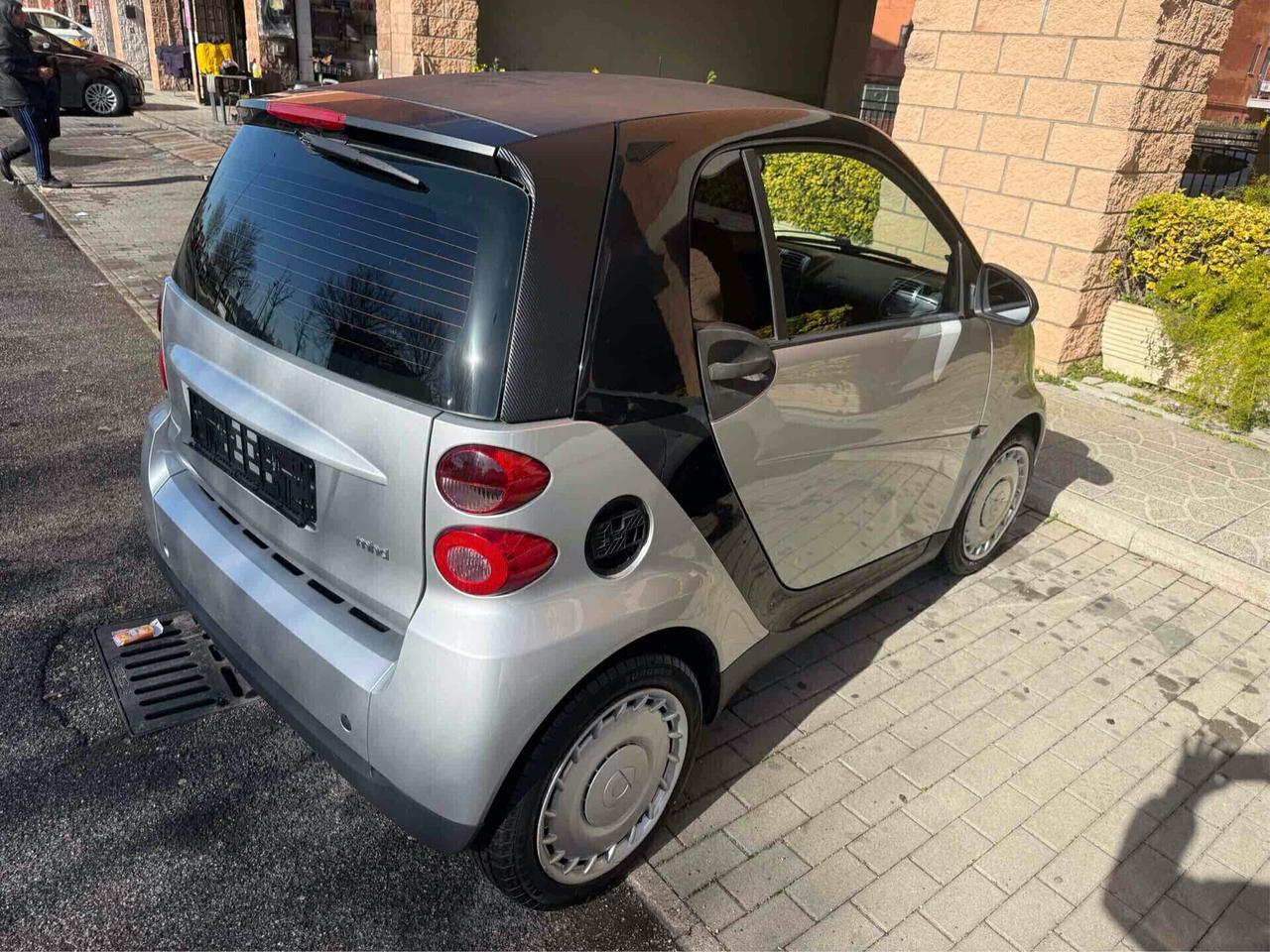 SMART 451 NEOPATENTATI ACCETTO PERMUTE GARANZIA